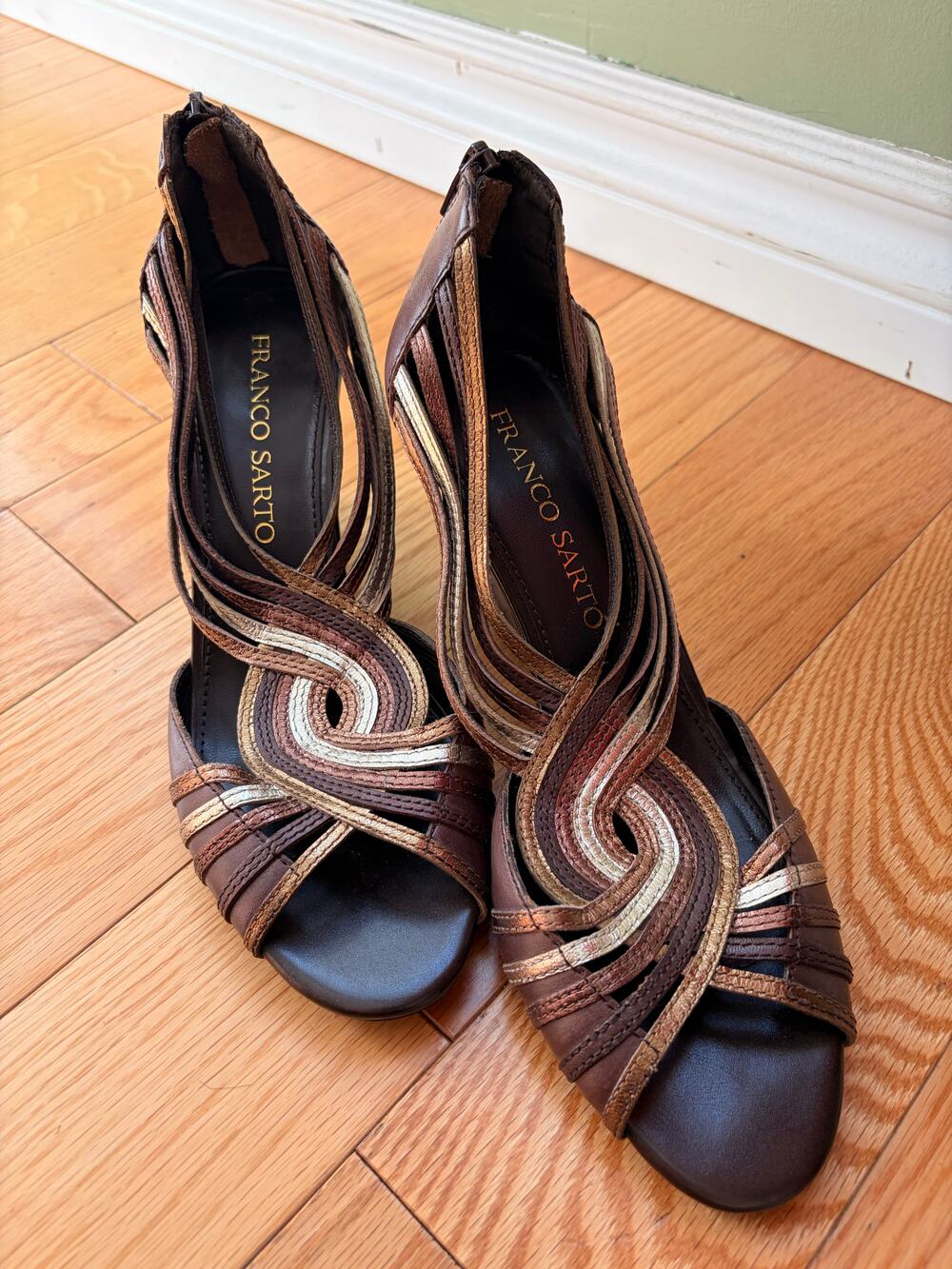 Franco Sarto Brown Metallic Strappy Wedge Sandals Women’s 8 Y2K